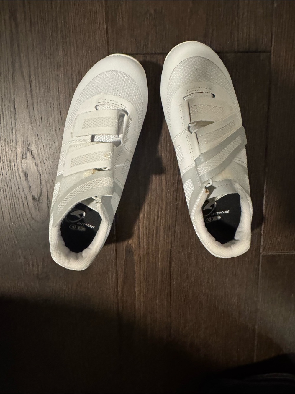 Pearl Izumi Women's White Athletic Shoe - W Quest Road